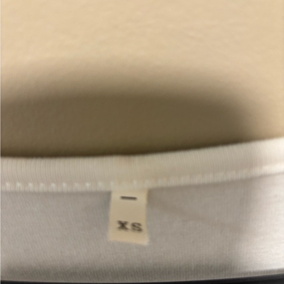 Elegant White Dress with Lace Hem - Picture 2 of 3